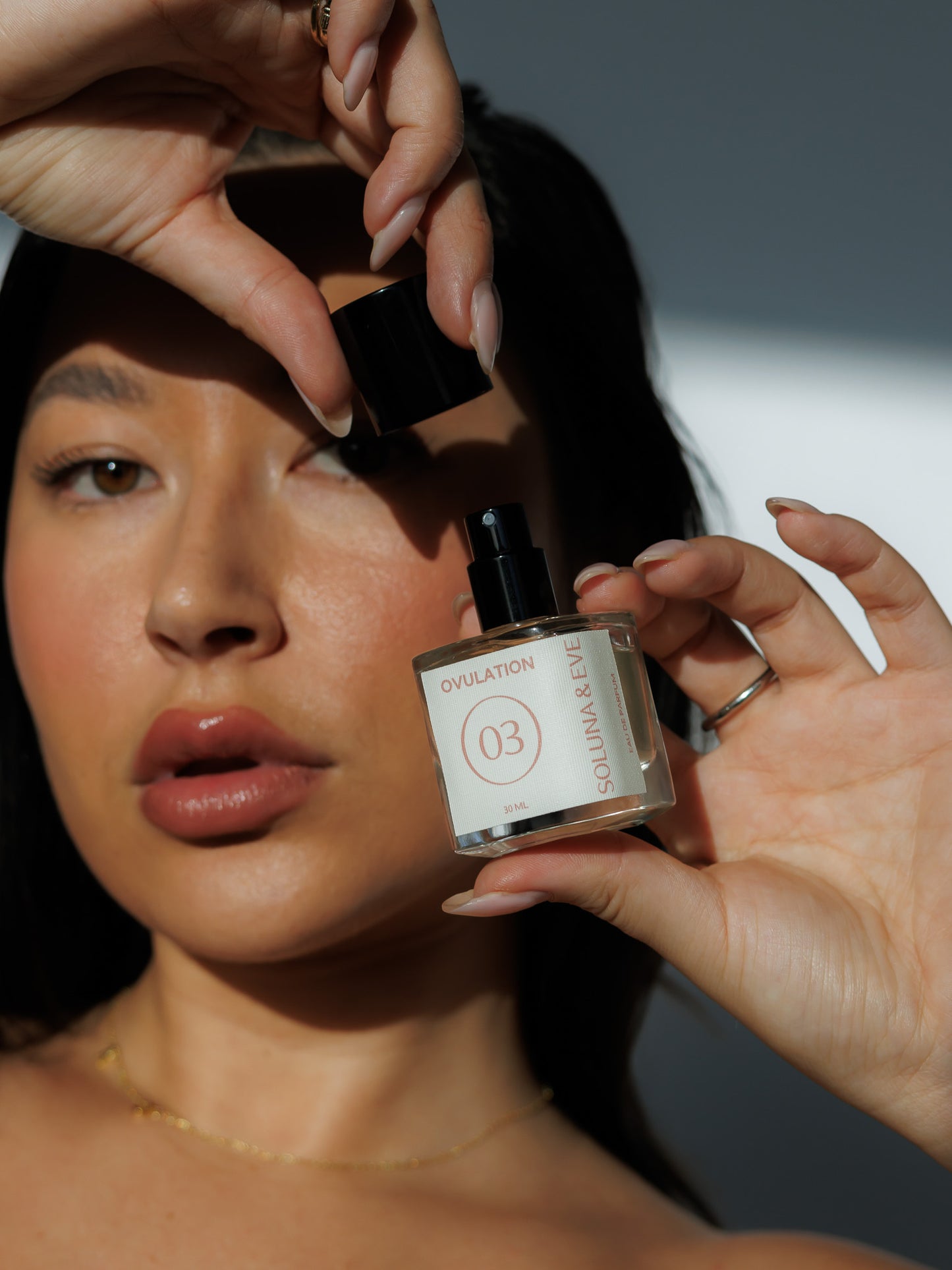 Cycle-syncing perfume for confidence and feminine energy